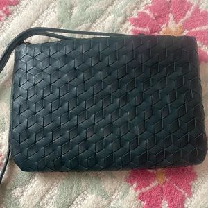 NWT Crossbody Bag in Handwoven Leather in dark green